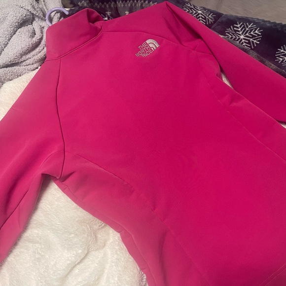 Women’s north face jacket - Picture 2 of 3